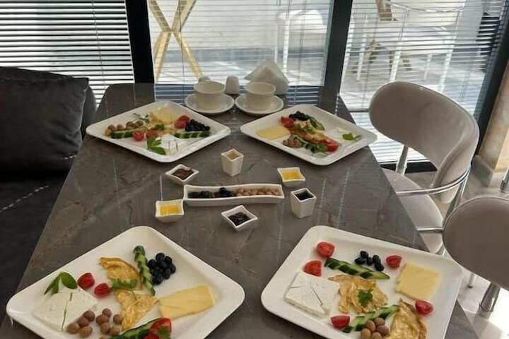 Breakfast/Coffee Service 87 of 94