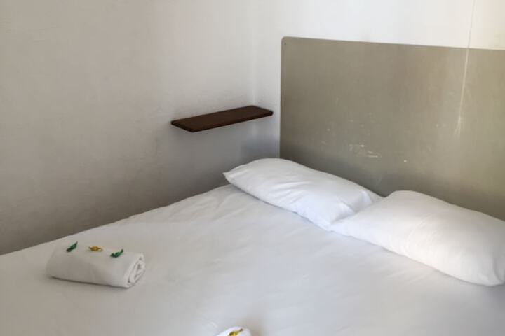 Room 4 of 11