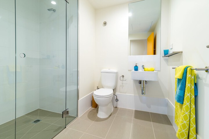 Room 15 of 26