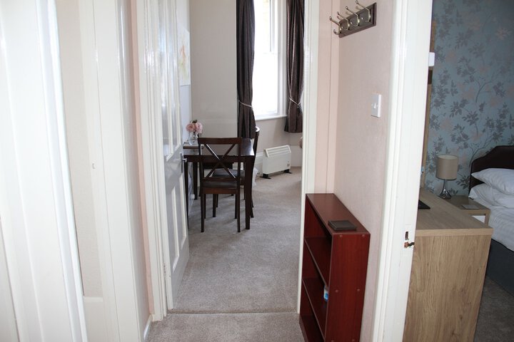 Room 16 of 113