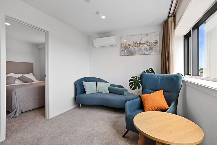 Room 15 of 30