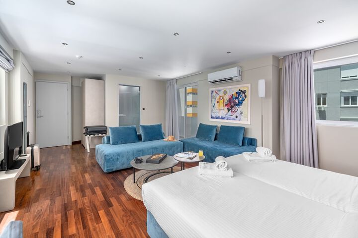 Room 21 of 46