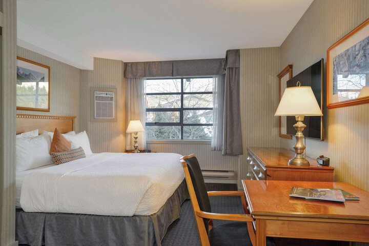 Room 8 of 42