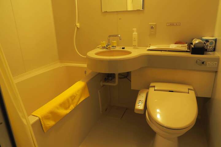 Clean Restrooms