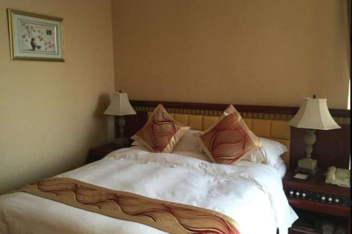 Room 17 of 41