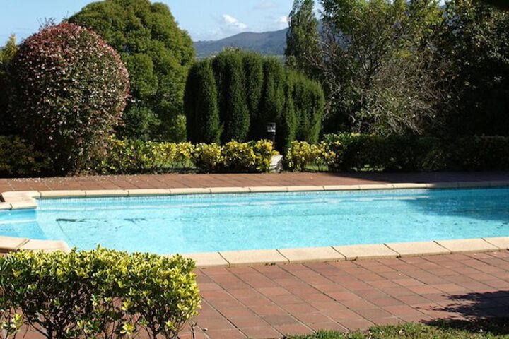 Pool 17 of 23