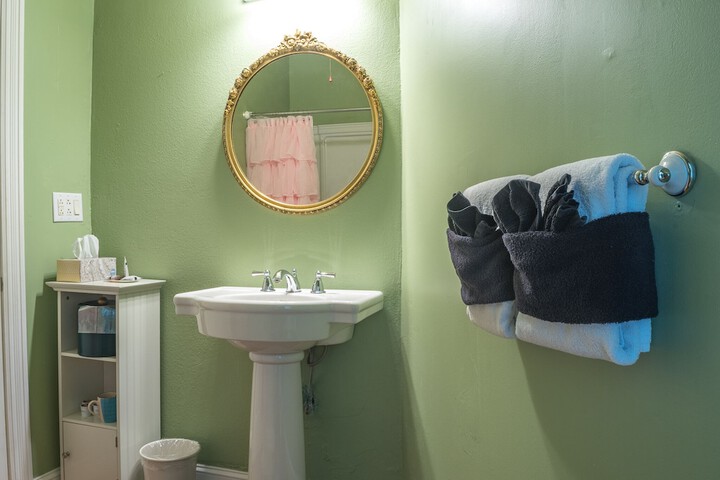 Room 42 of 58