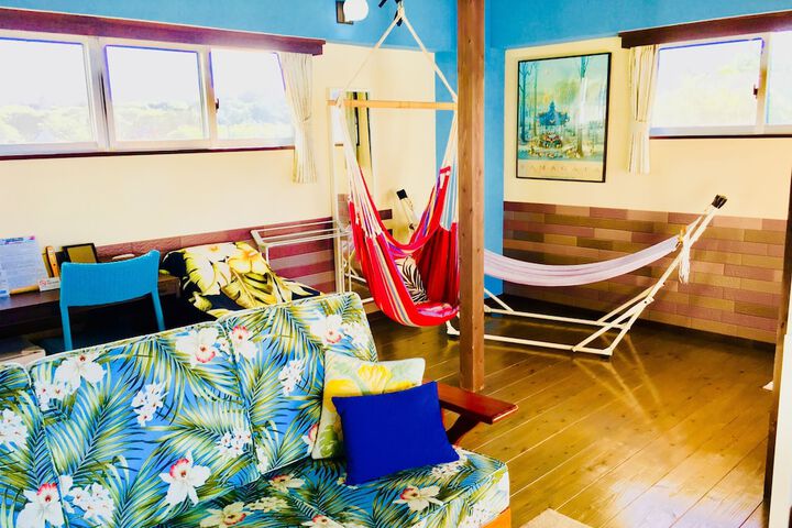 Room 28 of 125