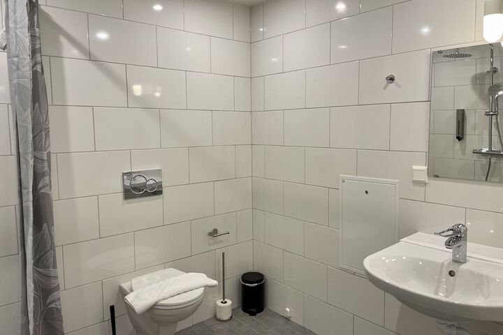 Room 130 of 149