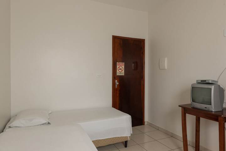 Room 7 of 18