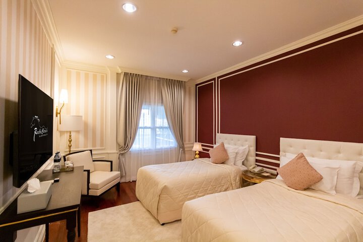 Room 53 of 228