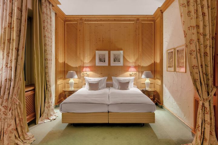 Room 13 of 88