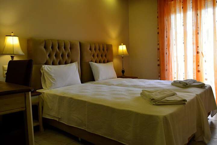 Room 18 of 32