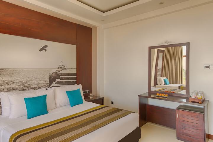Room 16 of 47