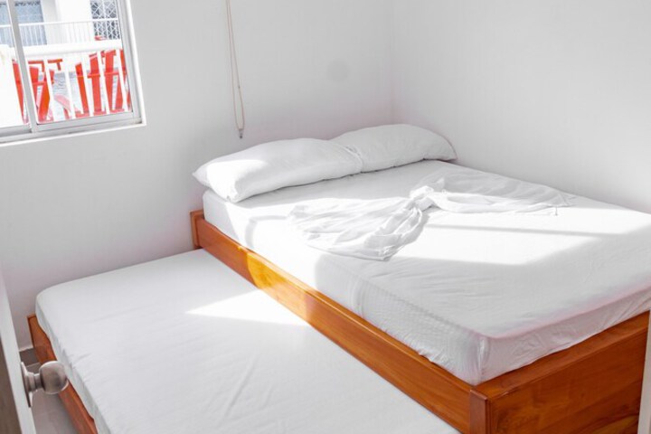 Room 2 of 29