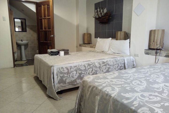 Room 29 of 83
