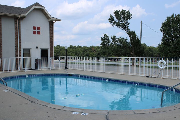 Pool 42 of 45