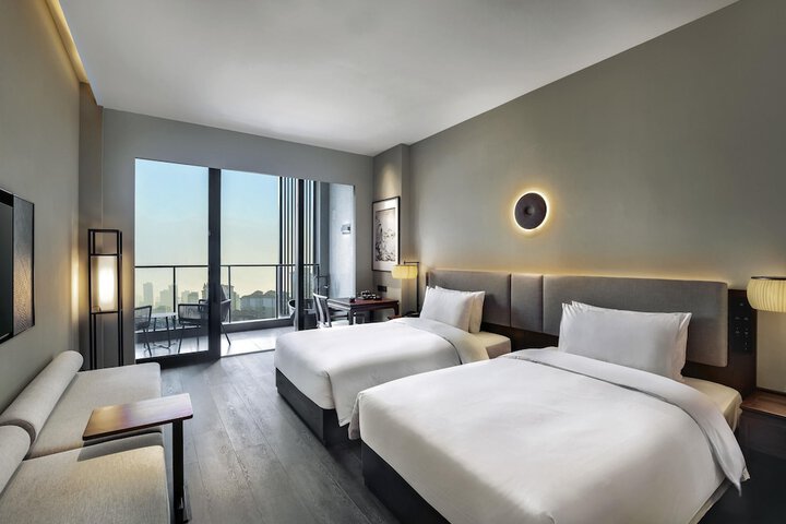 Room 6 of 21