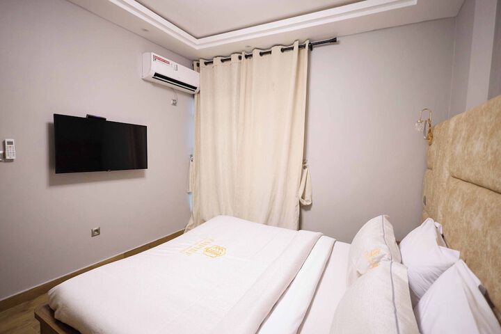 Room 50 of 170