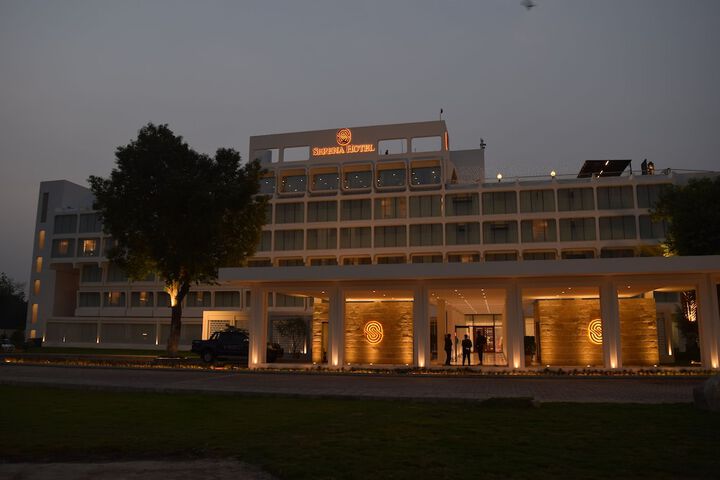 Hotel 16 of 17