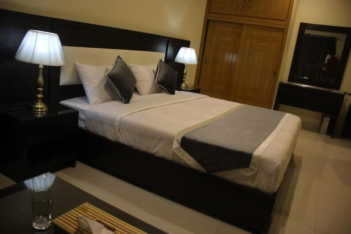Room 3 of 11