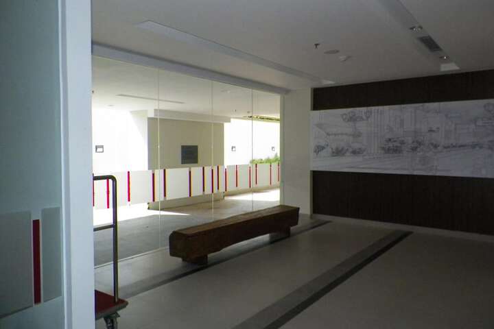 Room 17 of 46