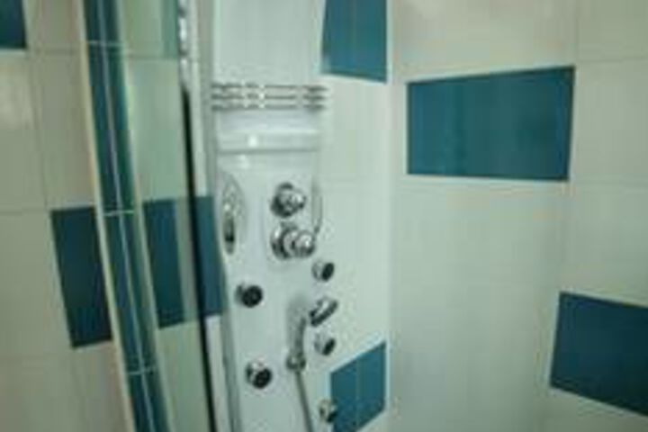 Room 6 of 34