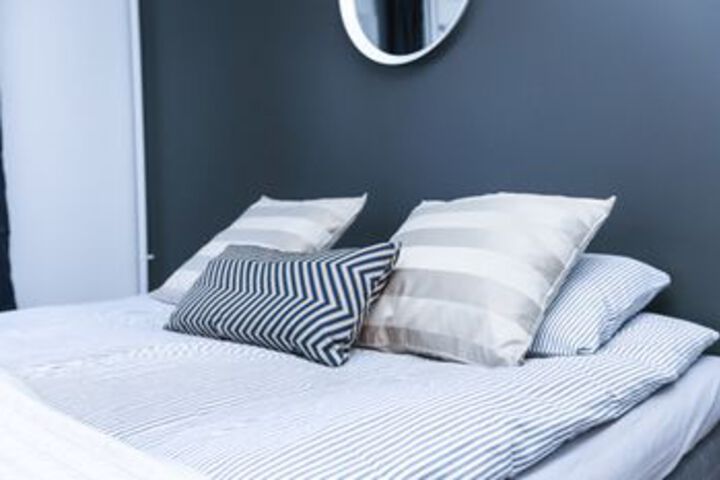 Room 10 of 25