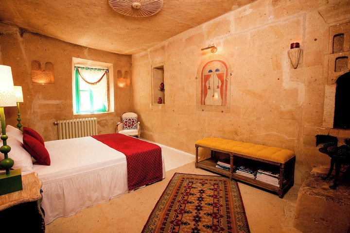 Room 16 of 134
