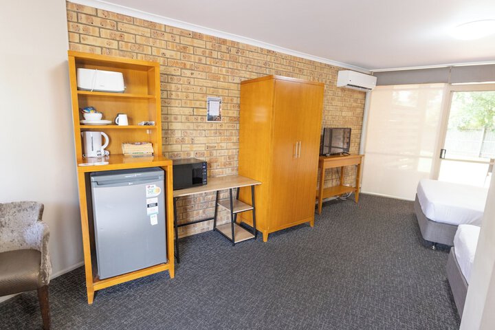 Room 9 of 65