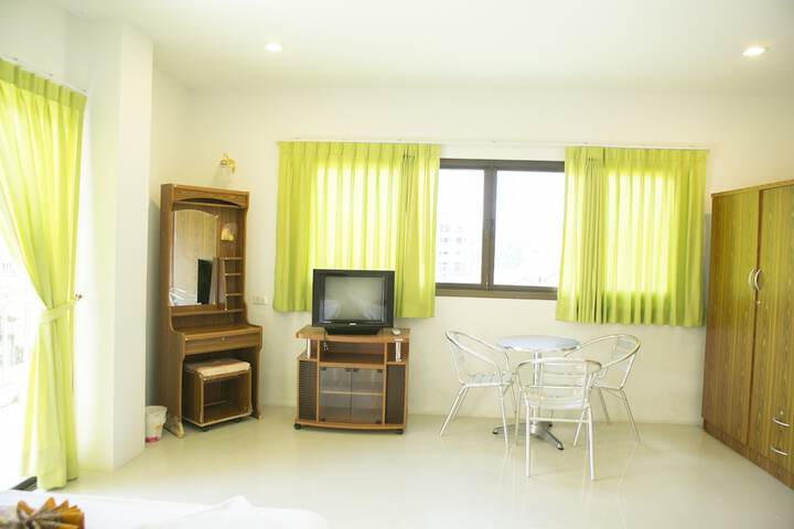 Room 17 of 42
