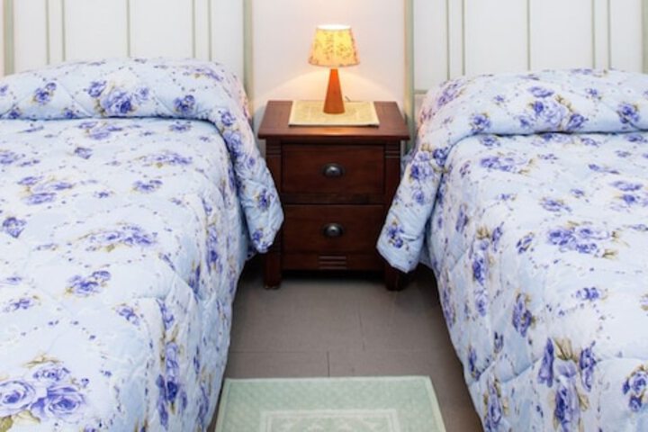 Room 4 of 39