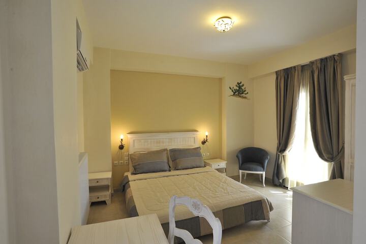 Room 7 of 38