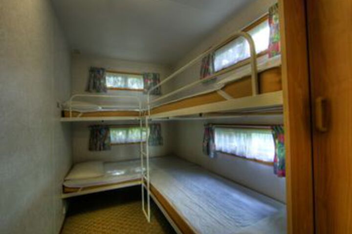 Room 14 of 36