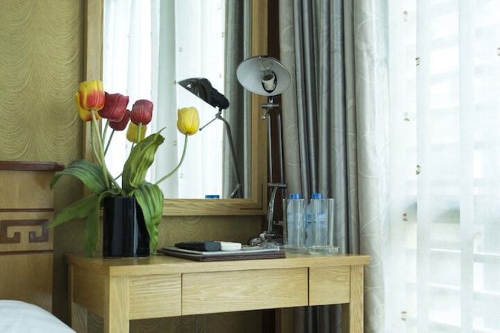 Room 37 of 60