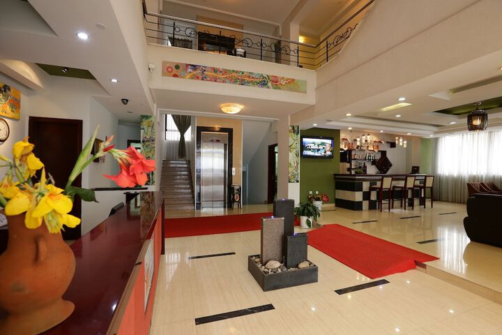 RAHNILE HOTEL