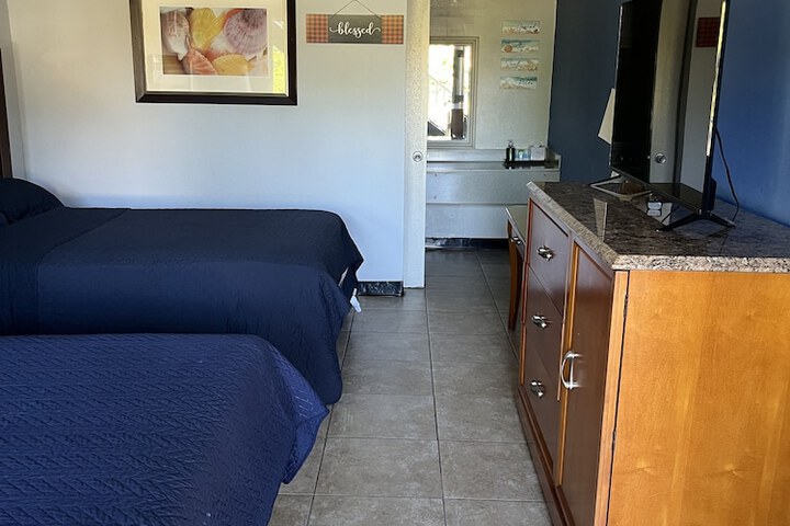 1 Double Bed (4 of 9)