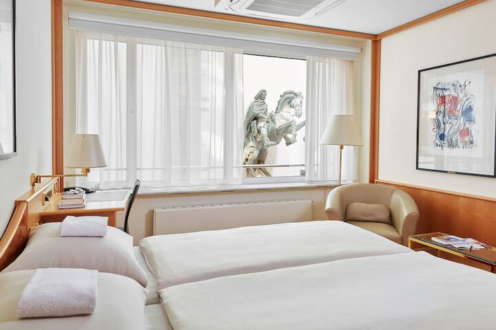 Room 8 of 53