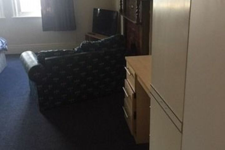 Room 28 of 31