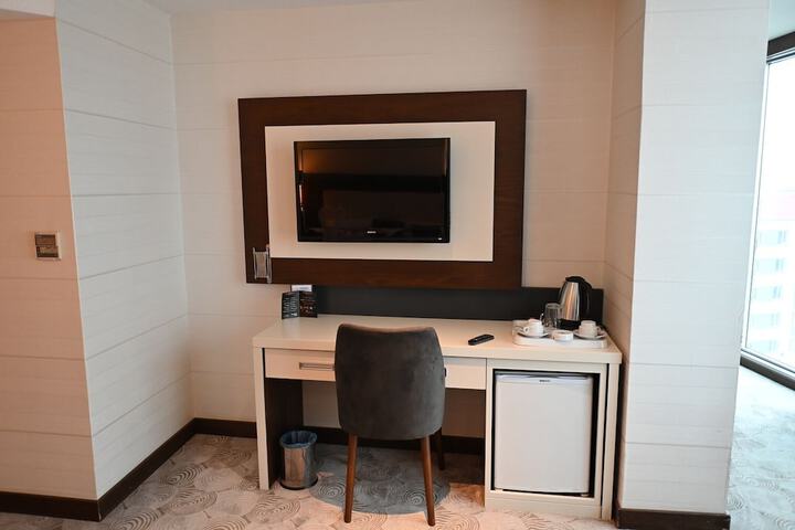 Room 26 of 101