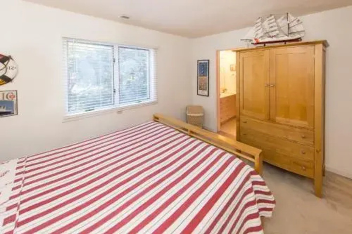 Room 5 of 23