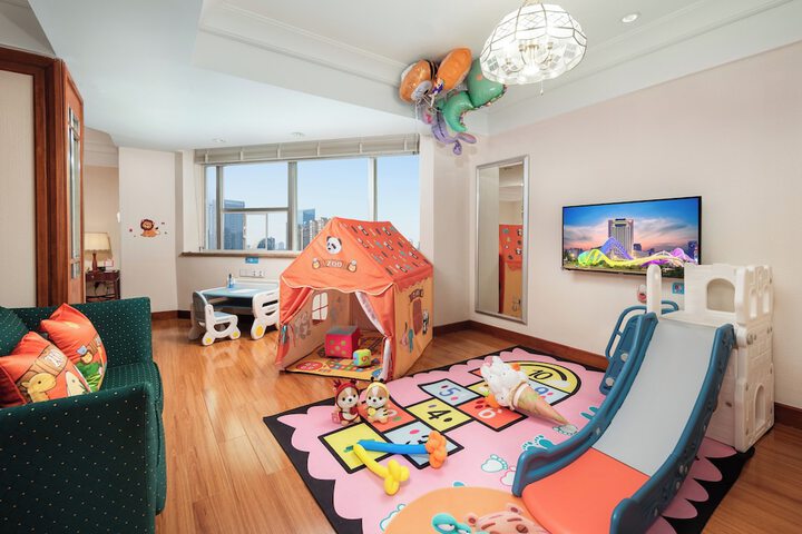 Children's play area - indoor