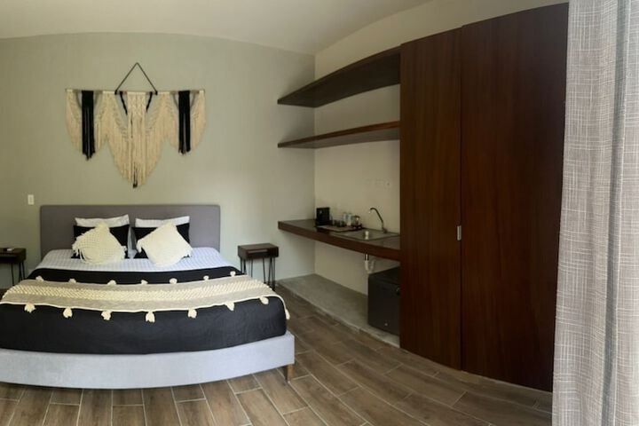 Room 26 of 111