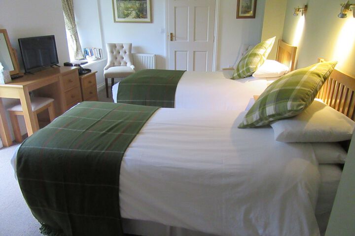 Room 3 of 6