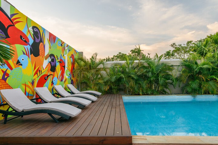 Pools & Facilities