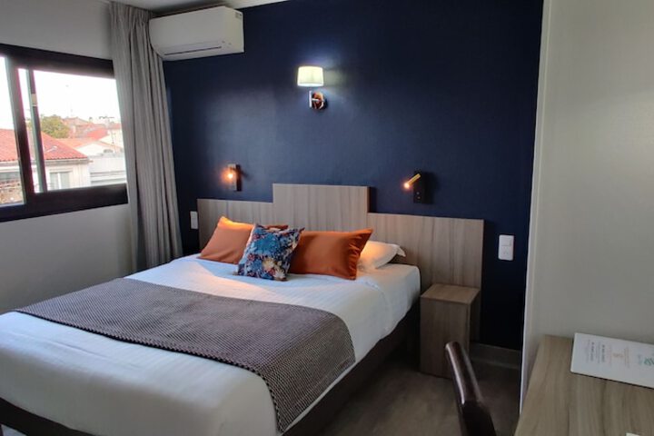 Room 18 of 50