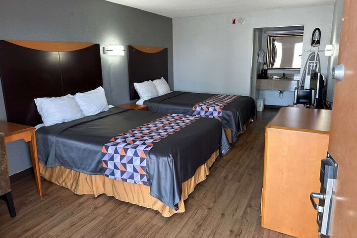Room 21 of 29