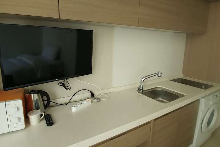 Room 10 of 20