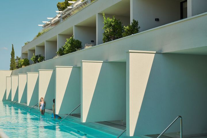 Pool 48 of 106