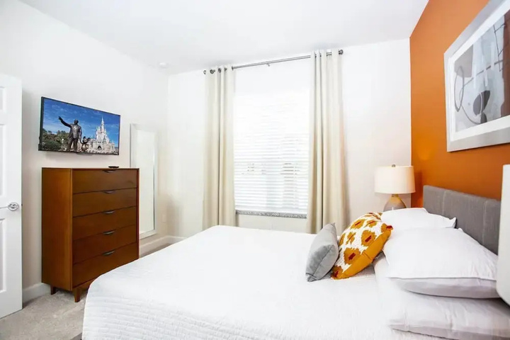 Room 4 of 21